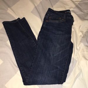 AEO Size 2 Hi Rise Skinny Jeans